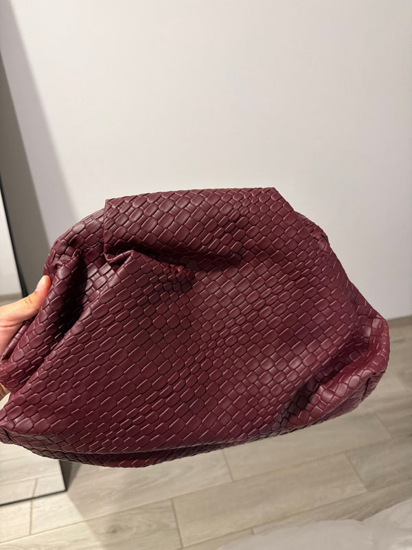 Customer Review - M***x